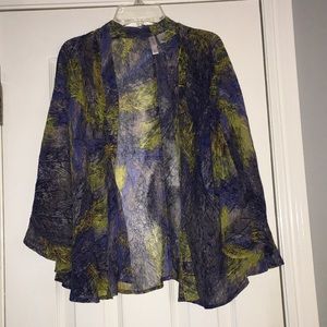 Xhilaration flowie shawl wrap top